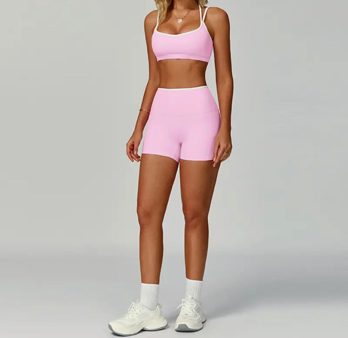 Contrasting Color Sport Bra + High Waisted Shorts Set
